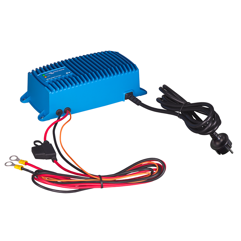 Blue Smart IP67 Charger 12/17 (1)