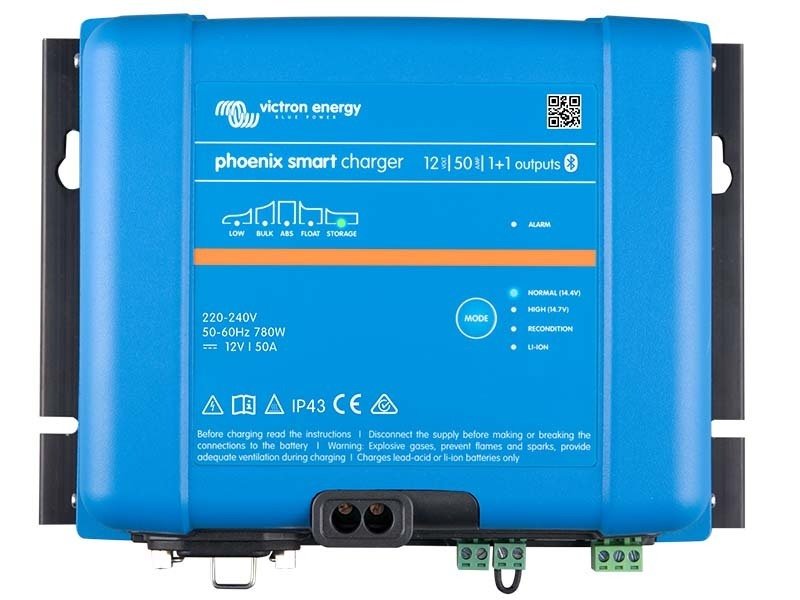 Phoenix Smart IP43 Charger 24/16 (1+1) 120/240V